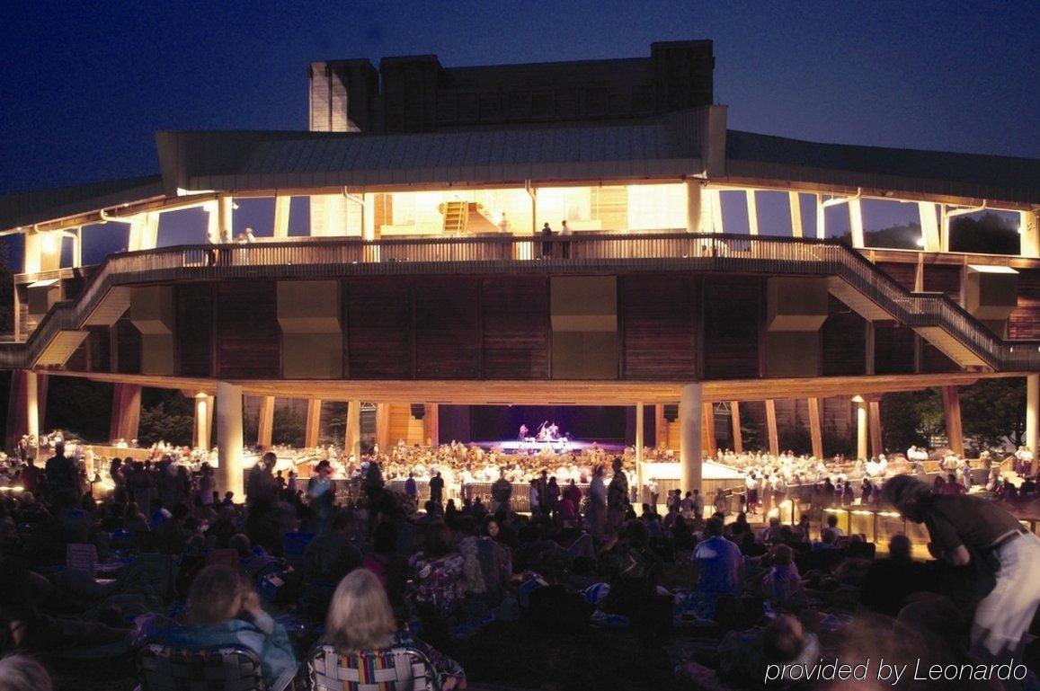 Springhill Dulles Airport Hotel 3*